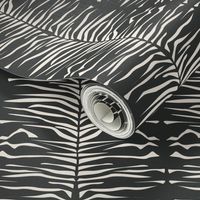 Tiger pattern beige on black-medium