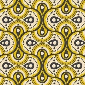 Yellow Geometric Seashell Design / Small Scale