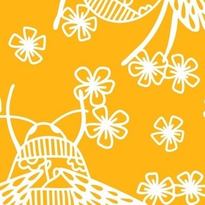 Honey Bees and Blossom Yellow and White Jumbo