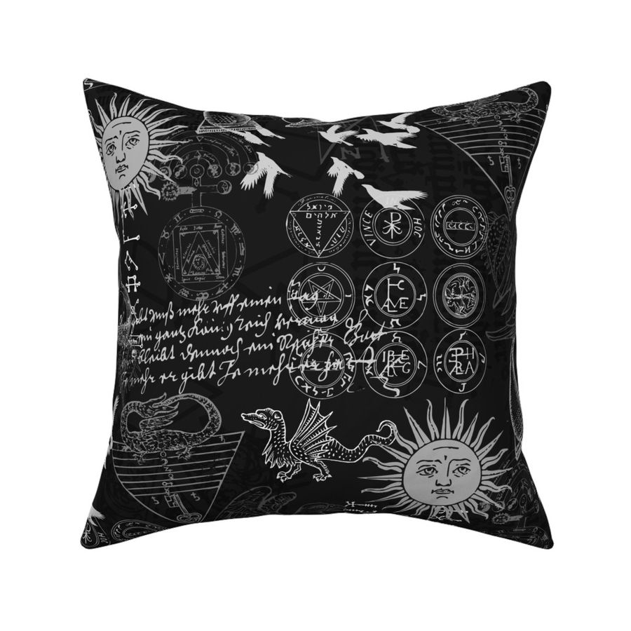 HOME_GOOD_SQUARE_THROW_PILLOW