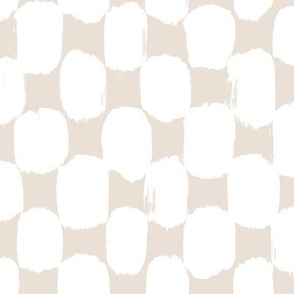 Checkerboard Brush Stroke – beige