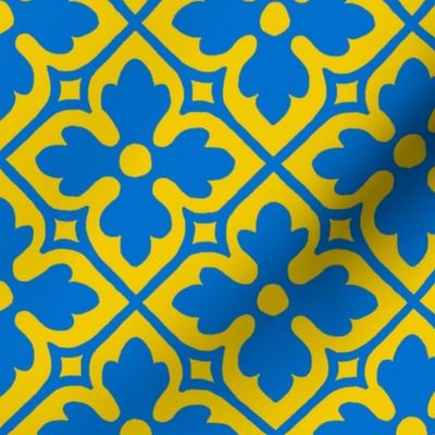 Gothic Revival Quatrefoil Lattice - blue and yellow