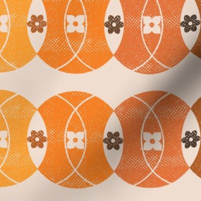 Retro 70s Circle Flowers - Orange Ombre