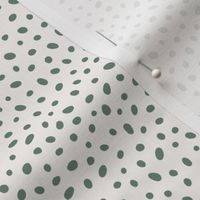 Organic spots - emerald on cream