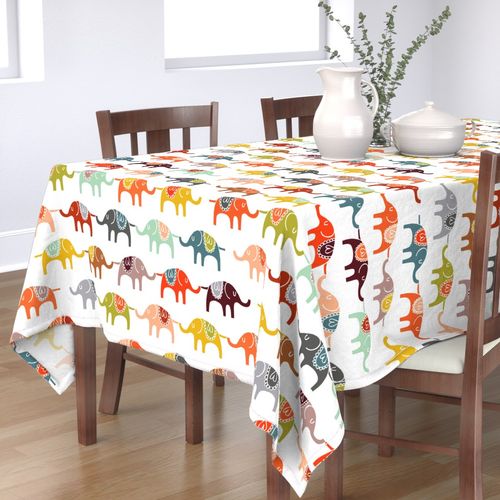 HOME_GOOD_RECTANGULAR_TABLE_CLOTH