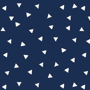Small scale // Topsy turvy irregular triangles coordinate // midnight navy blue background white triangular shapes 