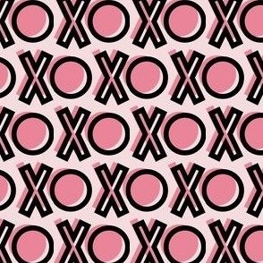 XO XO Valentine's Day on pink background