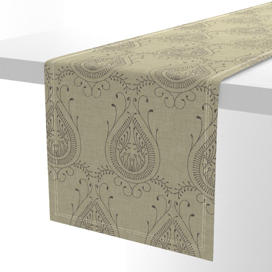 HOME_GOOD_TABLE_RUNNER