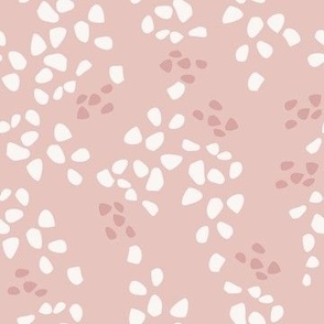 (M Scale) Terrazzo Boho Seamless Pattern on Light Pink