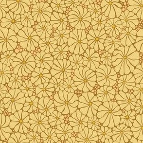 Wavy Daisy - small Scale - Yellow Honey Mustard Retro Vintage Flowers Daisies cottagecore boho