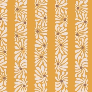 small lazy daisy lei - marigold yellow