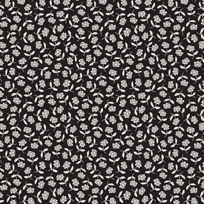 Little Scribbled Floral Sm | Black + White