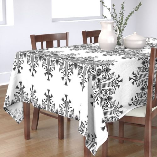 HOME_GOOD_RECTANGULAR_TABLE_CLOTH