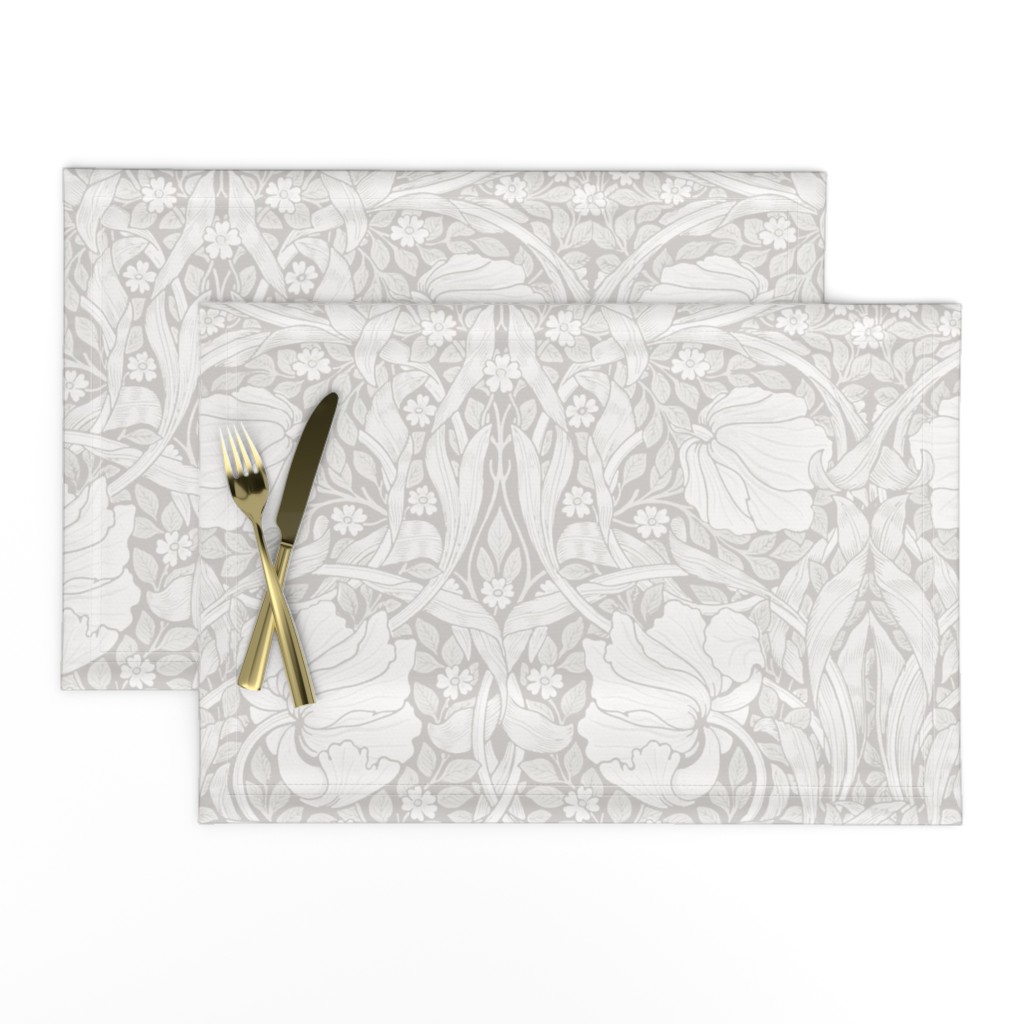 PIMPERNEL IN SOFT WHITE  - WILLIAM MORRIS