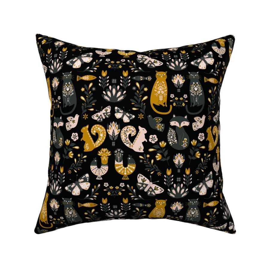 HOME_GOOD_SQUARE_THROW_PILLOW