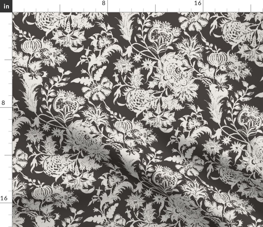 Chintz TOILE brown jacobean Small