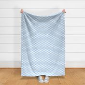 Quatrefoil Lattice - baby blue on white