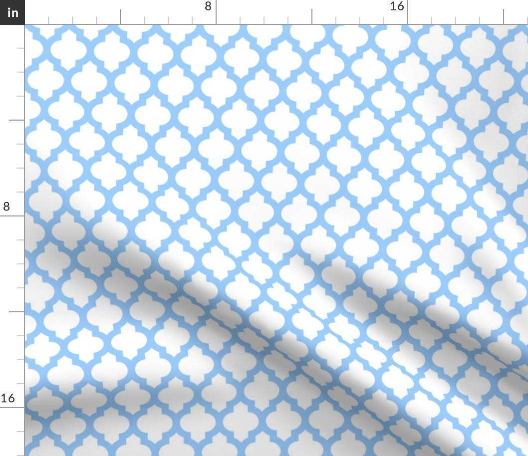 Quatrefoil Lattice - baby blue on white