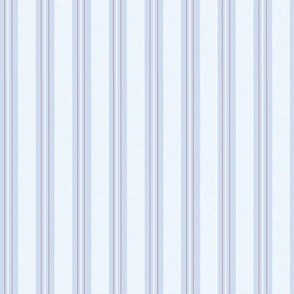 classic stripes  light blue - small scale