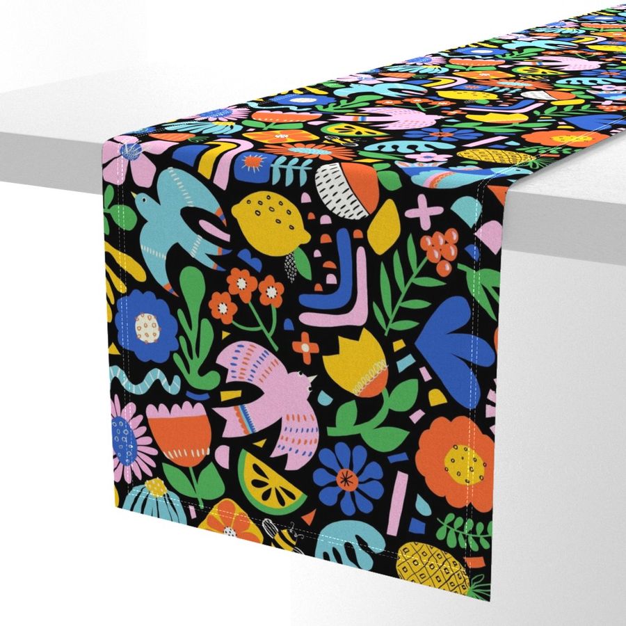 HOME_GOOD_TABLE_RUNNER