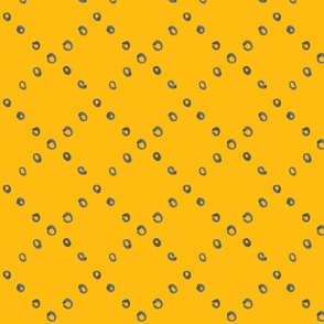 Diamond dots in mustard