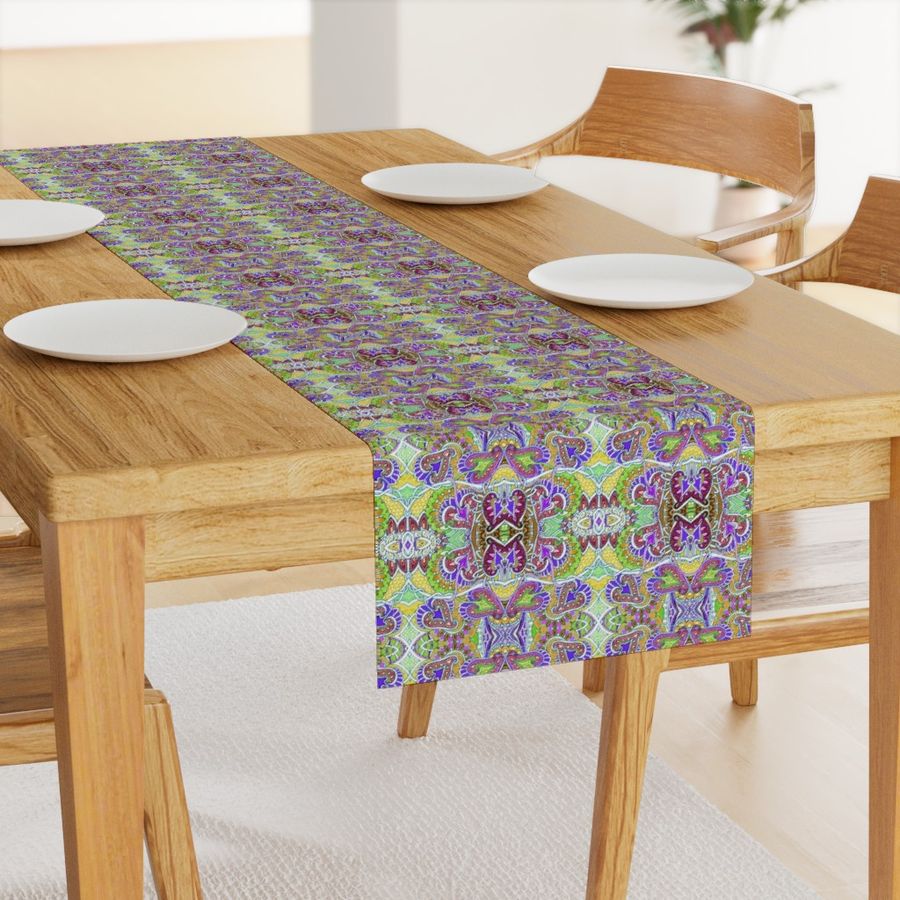 HOME_GOOD_TABLE_RUNNER