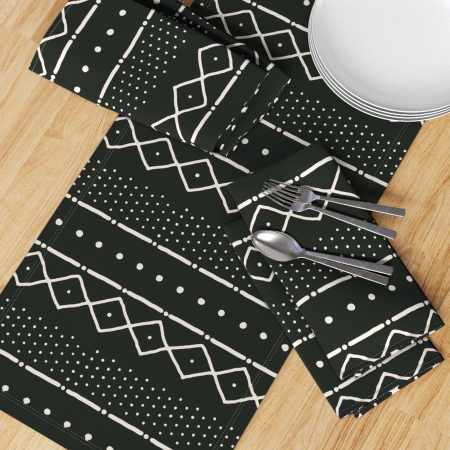 HOME_GOOD_TABLE_RUNNER