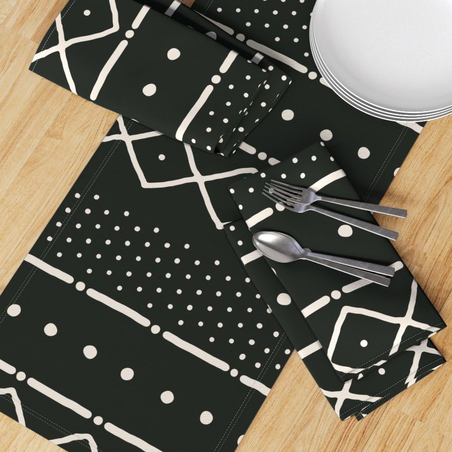 HOME_GOOD_TABLE_RUNNER