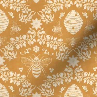 Queen Bee: Marigold