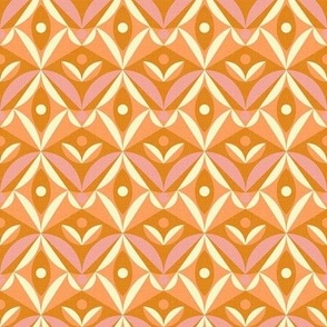 Geometric Floral Decor - Warm Shades / Medium