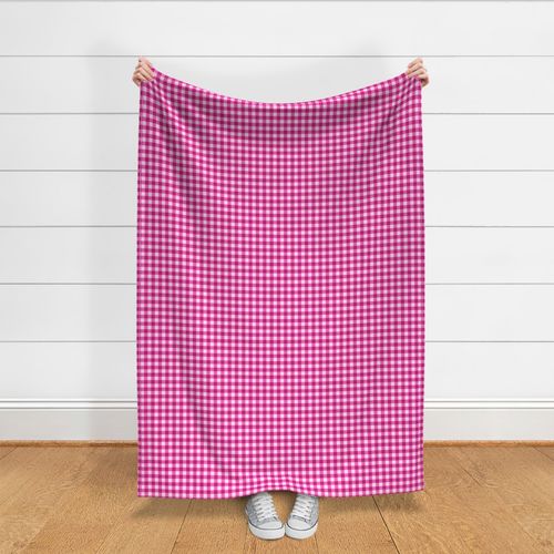 Gingham // Raspberry Sauce