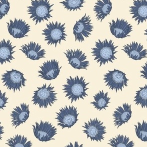 Thistle in blue and baby blue on cream backgroun - 5.5"