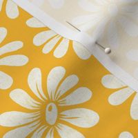 Daisy Chain Sunshine Yellow Small