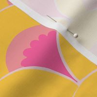 Loose hand drawn scallops yellow and pink