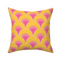 Loose hand drawn scallops yellow and pink