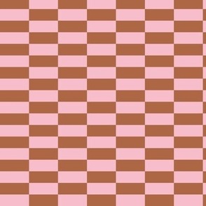 Race checker horizontal check design seventies vibes vintage boho trend gingham plaid rust brown pink