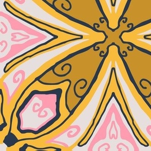 Quatrefoil Quilt, golden yellow and pink, 12 inch