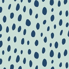 Spotty_dark blue on mint_large