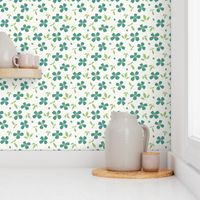 GREEN FLOWER PATTERN ON BEIGE BACKGROUND