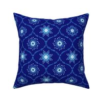 Snowflake ogee porcelain blue| medium