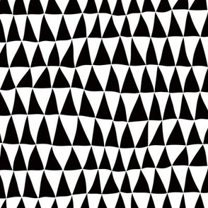 Odd Triangles / medium scale / black and white organic hand-drawn geometric triangle shapes pattern