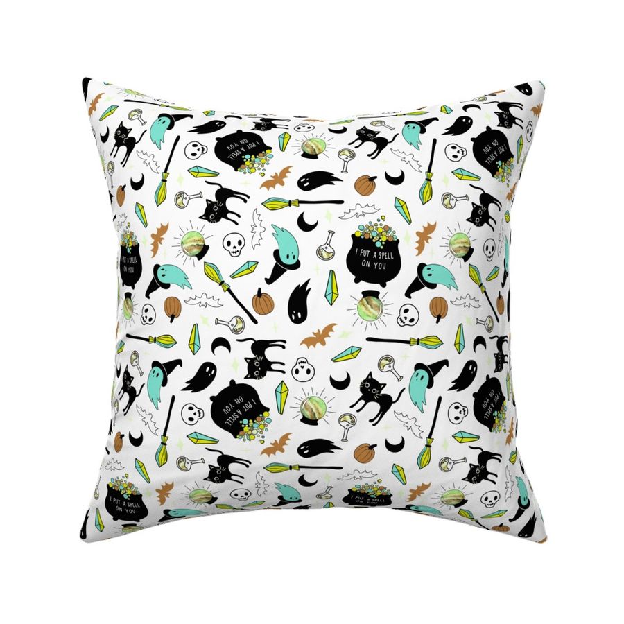 HOME_GOOD_SQUARE_THROW_PILLOW