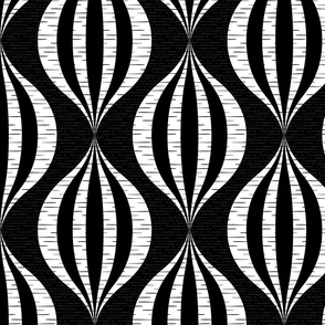 Bold Twist // Black & White - Large Scale