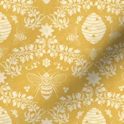 Queen Bee: Soft Honey Yellow