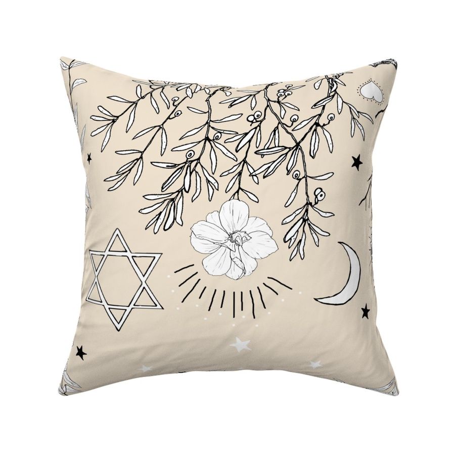 HOME_GOOD_SQUARE_THROW_PILLOW