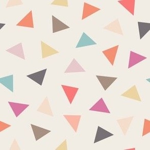 Triangle Toss | Multi-color