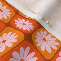 Trippy Checkered Daisies | Orange Retro