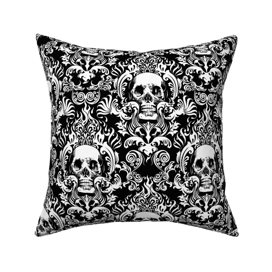 HOME_GOOD_SQUARE_THROW_PILLOW