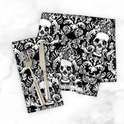 skull-damask-10inch-tall