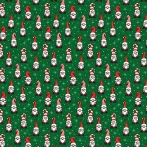 (micro scale) Christmas Gnomes - green - C22
